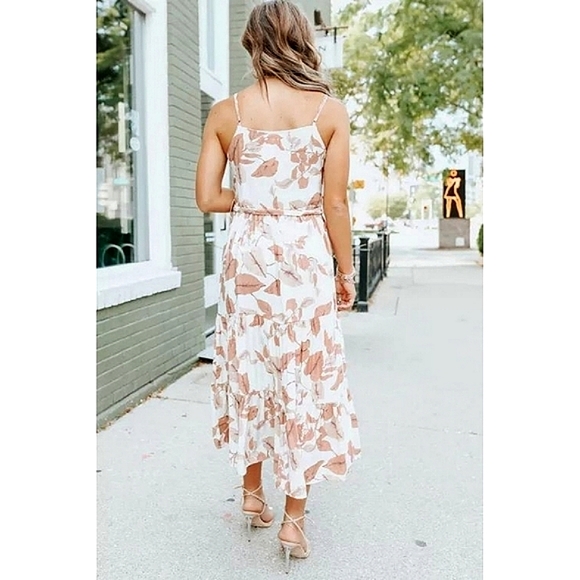 LAST ONE! Plus Size ALAINA White And Floral Maxi Dress With Tie Waist - Picture 3 of 7